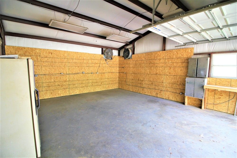 Income Producing Property IH-10 Frontage: 38 Farm To Market Rd 289, Comfort, TX 78013
